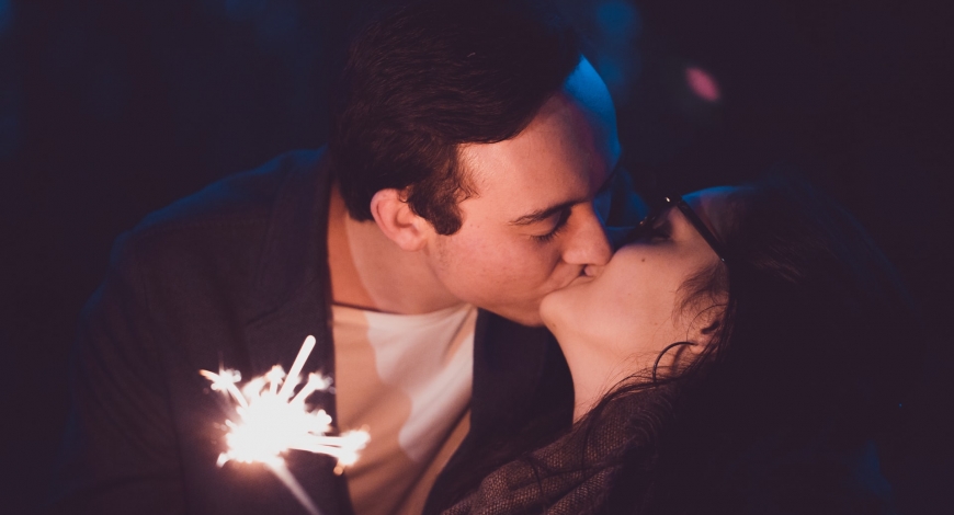 6 Zodiac Signs Who Are A Good Kisser As Per Astrology